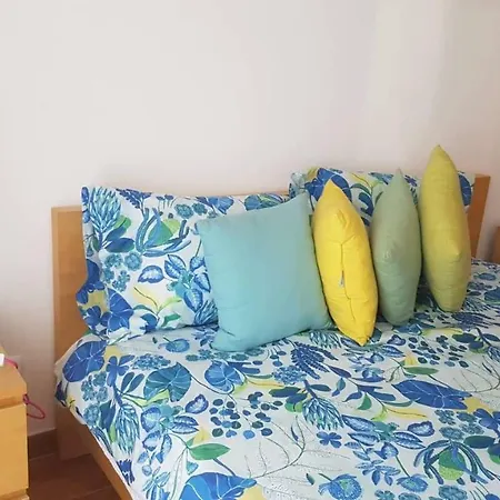 아파트 Apartamento *